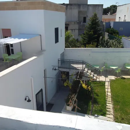 And Breakfast Antonuccio 4*